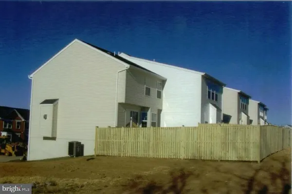a view of a house with a outdoor space