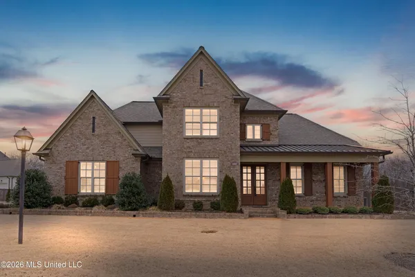 $735,000 | 4426 Macon Cove, Olive Branch, MS 38654
