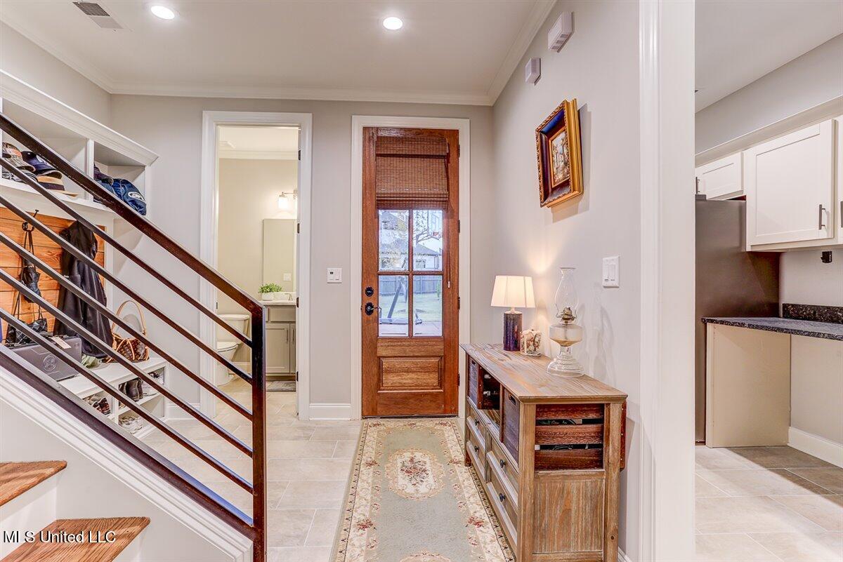 4426 Macon Cove Olive Branch, MS 38654 - Photo 19 of 37 Friends and Family Entrance