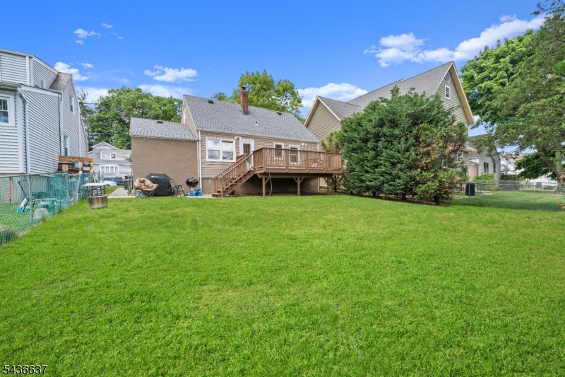 166 Beverly Hill Road Clifton, NJ 07012 - Photo 16 of 21