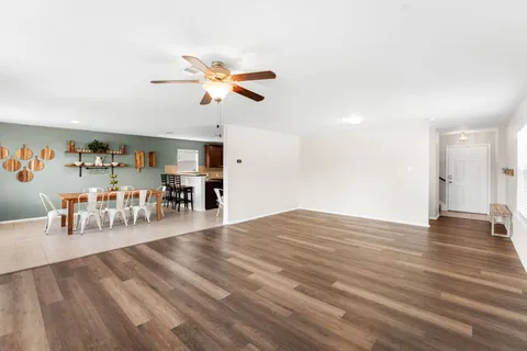 $327,000 | 6735 Plains Crest Drive, Del Valle, TX 78617