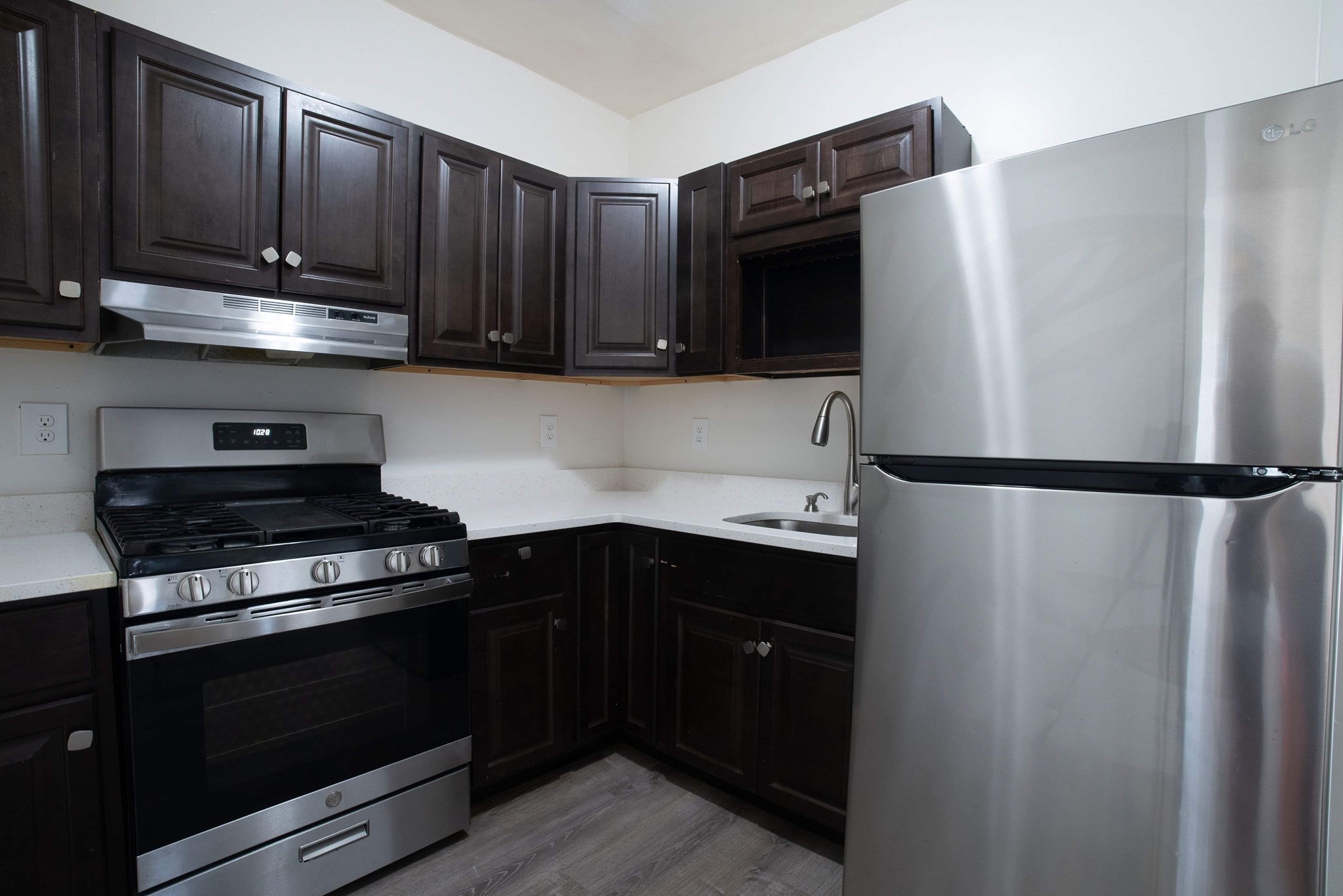 42 Mott Street, Unit 2 Fall River, MA 02721 - Photo 1 of 13 Gallery Image 1
