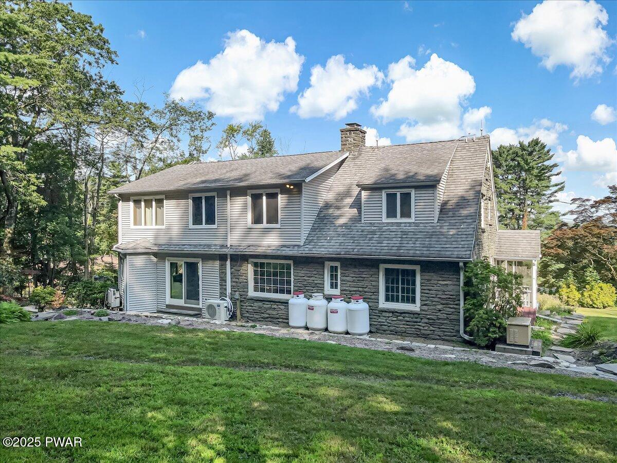 526 Highway 507 Paupack, PA 18451 - Photo 6 of 76