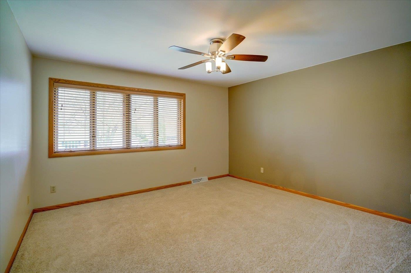 5117 Hackney Way Madison, WI 53714 - Photo 21 of 43 Gallery Image 21