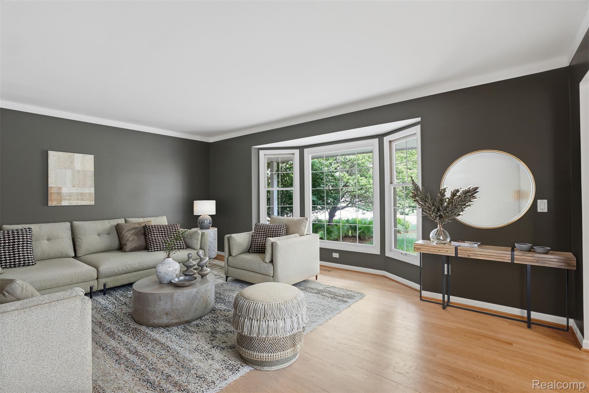 18461 Gill Road Livonia, MI 48152 - Photo 3 of 39 4 staged.jpg