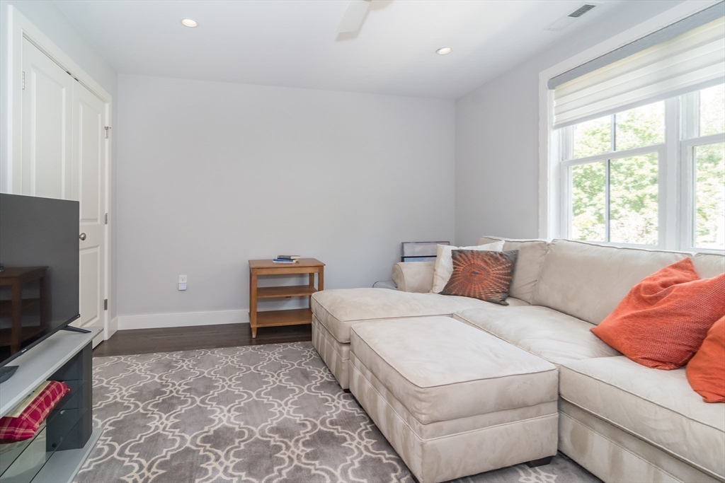 1 Fieldstone Way, Unit 1 Wellesley, MA 02482 - Photo 15 of 31 Gallery Image 15