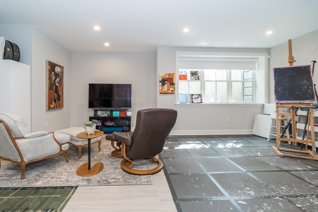 1 Fieldstone Way, Unit 1 Wellesley, MA 02482 - Photo 17 of 31 Gallery Image 17