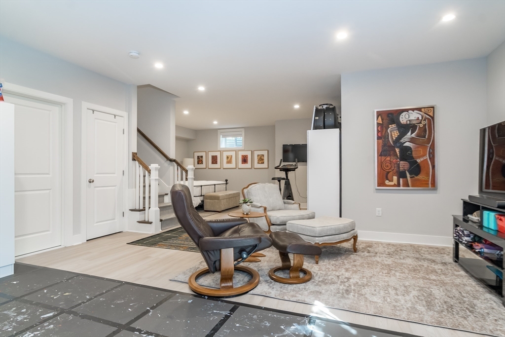 1 Fieldstone Way, Unit 1 Wellesley, MA 02482 - Photo 18 of 31 Gallery Image 18