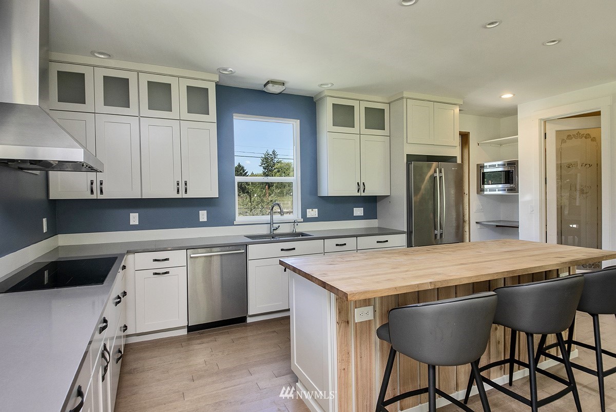 4250 East Clyde Road Langley, WA 98260 - Photo 10 of 16 Gallery Image 10