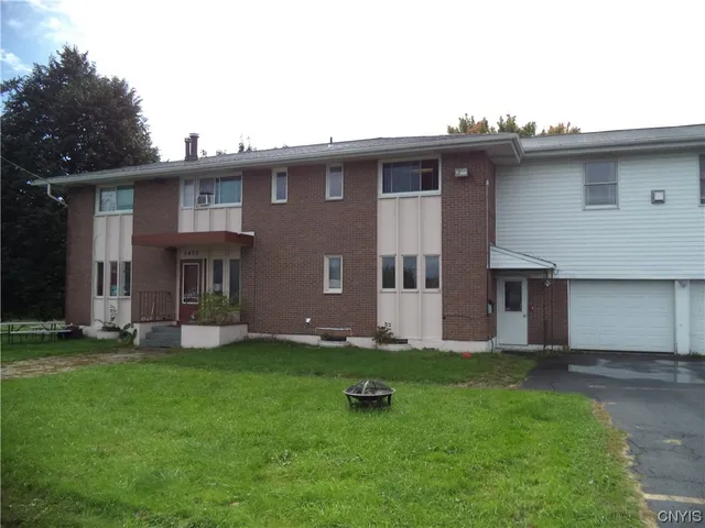 $1,100,000 | 5472 Miller Road, Cicero, NY 13029