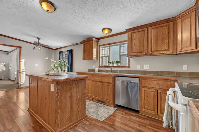 $200,000 | 27331 Honey Hill Road, Randall, MN 56475