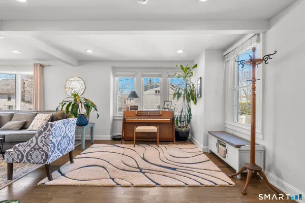 $545,000 | 21 Susquehanna Avenue, West Haven, CT 06516