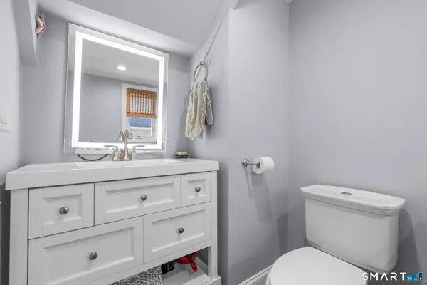 $545,000 | 21 Susquehanna Avenue, West Haven, CT 06516