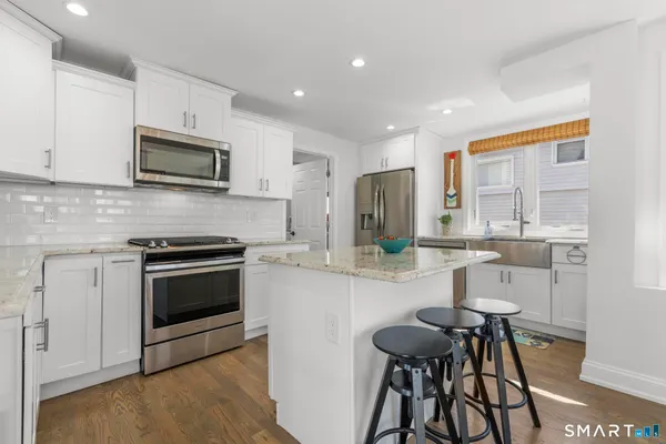 $545,000 | 21 Susquehanna Avenue, West Haven, CT 06516