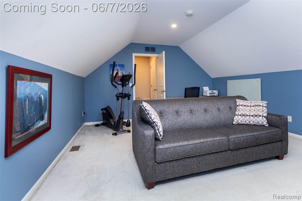 36039 Curtis Road Livonia, MI 48152 - Photo 28 of 61