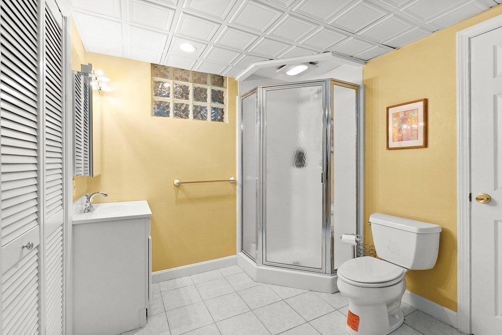 5 Mary Ellen Road Newton, MA 02468 - Photo 16 of 22 Gallery Image 16