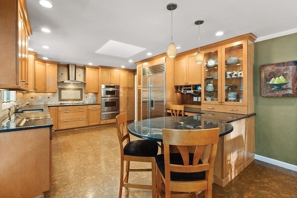 5 Mary Ellen Road Newton, MA 02468 - Photo 4 of 22 Gallery Image 4