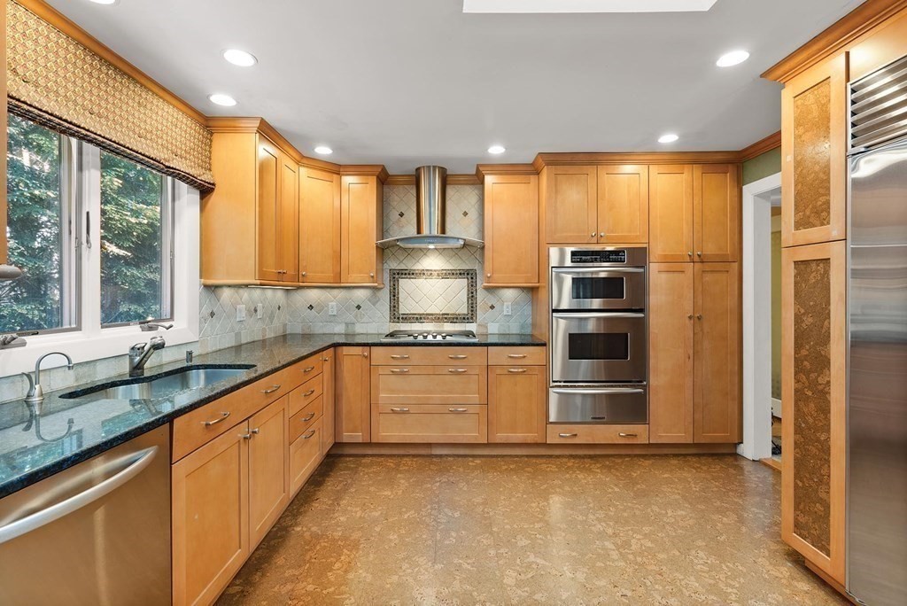 5 Mary Ellen Road Newton, MA 02468 - Photo 6 of 22 Gallery Image 6