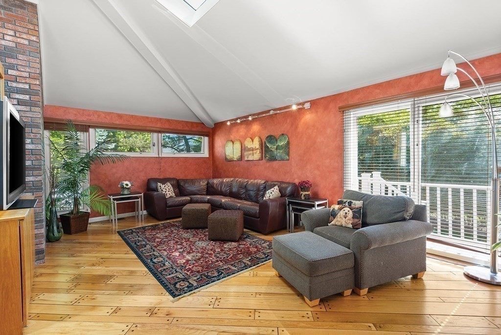 5 Mary Ellen Road Newton, MA 02468 - Photo 7 of 22 Gallery Image 7