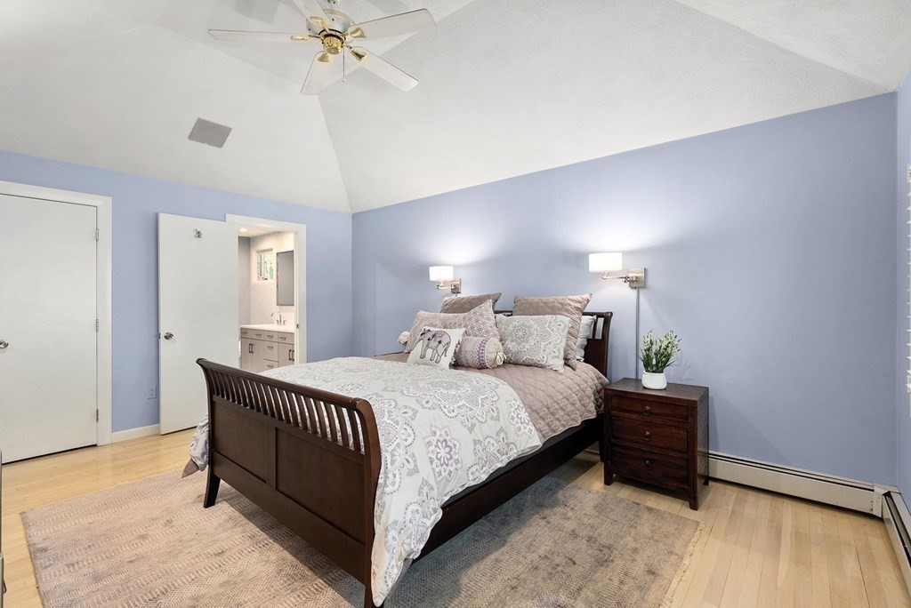 5 Mary Ellen Road Newton, MA 02468 - Photo 8 of 22 Gallery Image 8