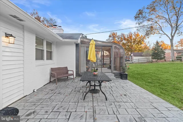 a view of empty room