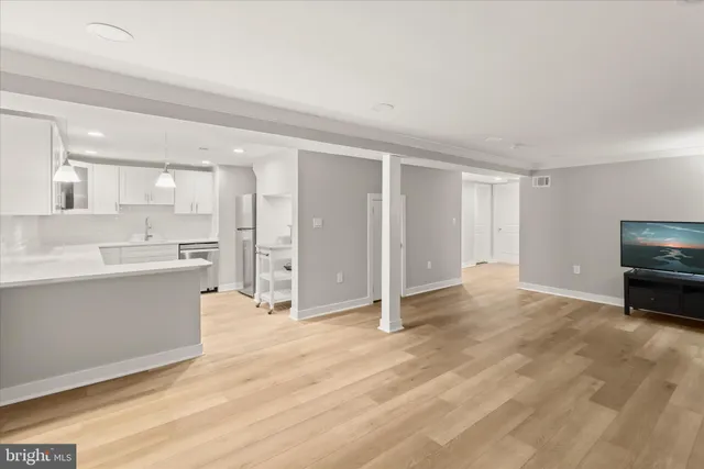 $660,000 | 6722 Seneca Drive, Columbia, MD 21046