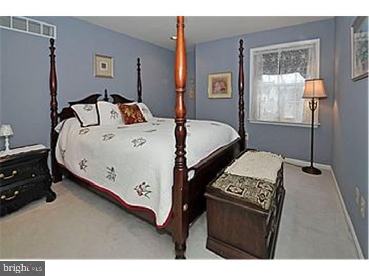 552 Exeter Court Ambler, PA 19002 - Photo 21 of 25 Bedroom 3