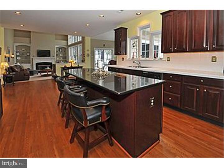552 Exeter Court Ambler, PA 19002 - Photo 7 of 25 Kitchen