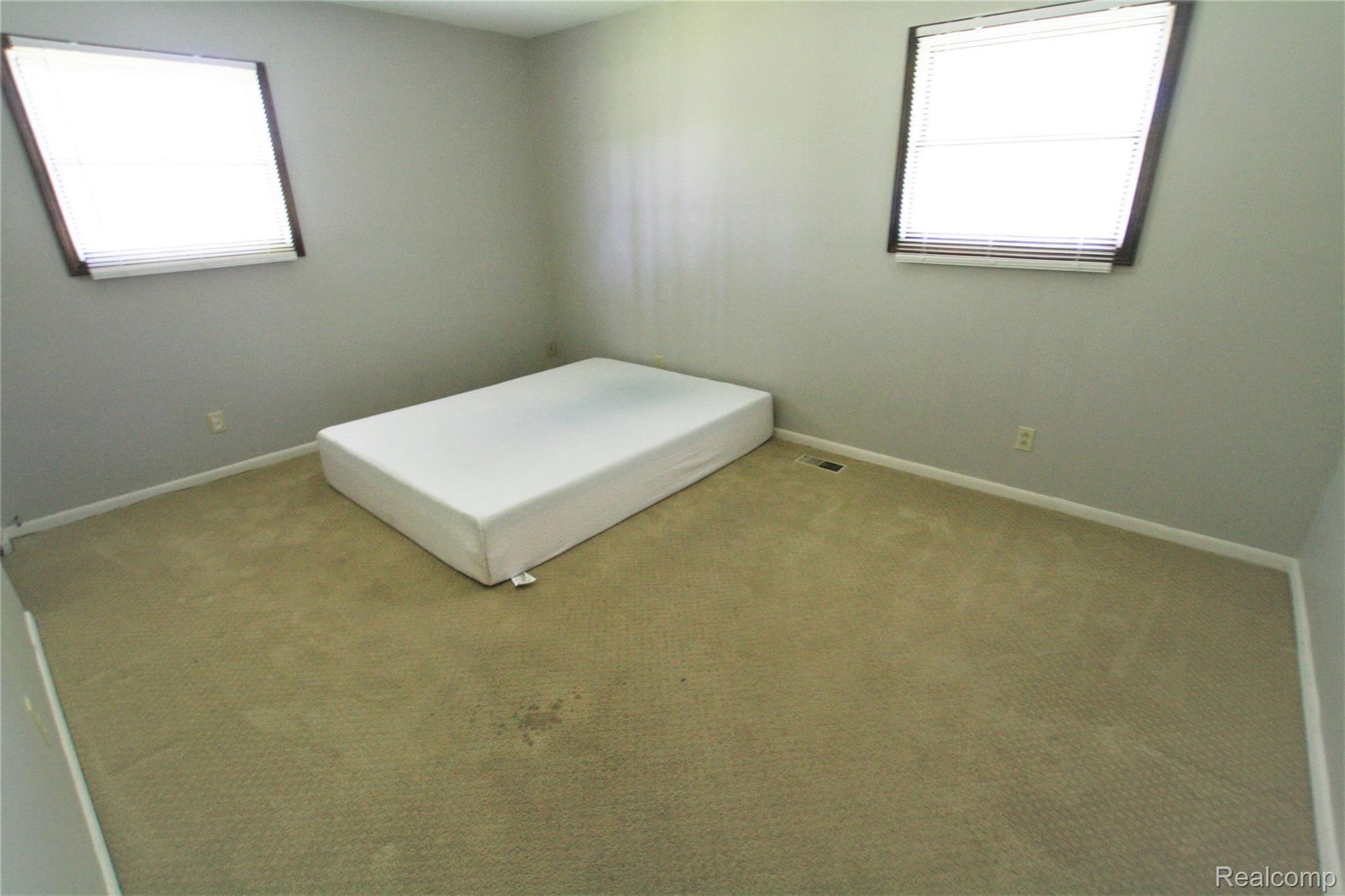 6122 Duffield Road Swartz Creek, MI 48473 - Photo 28 of 34 IMG_5044.JPG