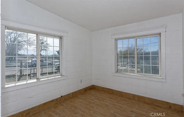 $370,000 | 19288 3rd Street, Oro Grande, CA 92368