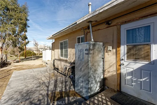 $370,000 | 19288 3rd Street, Oro Grande, CA 92368