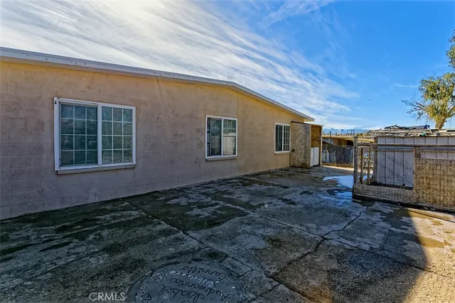 $370,000 | 19288 3rd Street, Oro Grande, CA 92368