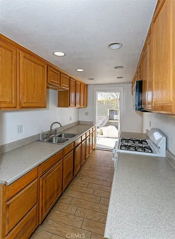 $370,000 | 19288 3rd Street, Oro Grande, CA 92368