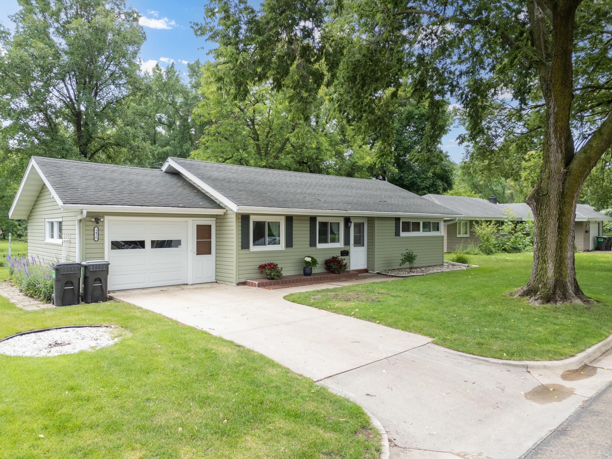 1426 Graham Court Southeast Rochester, MN 55904 - Photo 1 of 33