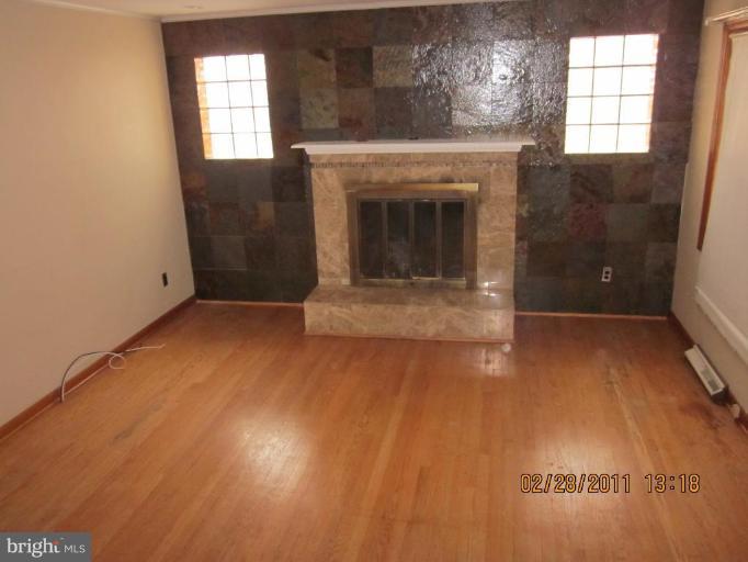 8009 Sagramore Road Rosedale, MD 21237 - Photo 2 of 6 Living Room