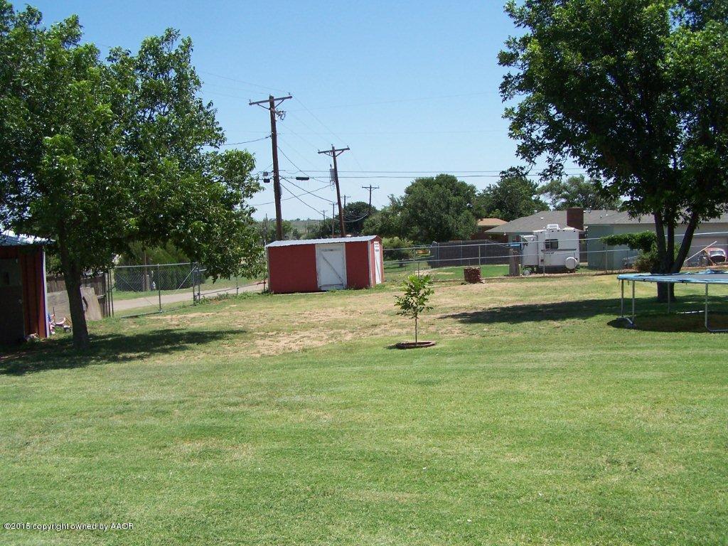 101 Rimrock Trail Amarillo, TX 79108 - Photo 28 of 33 huge lot, room for drean shop