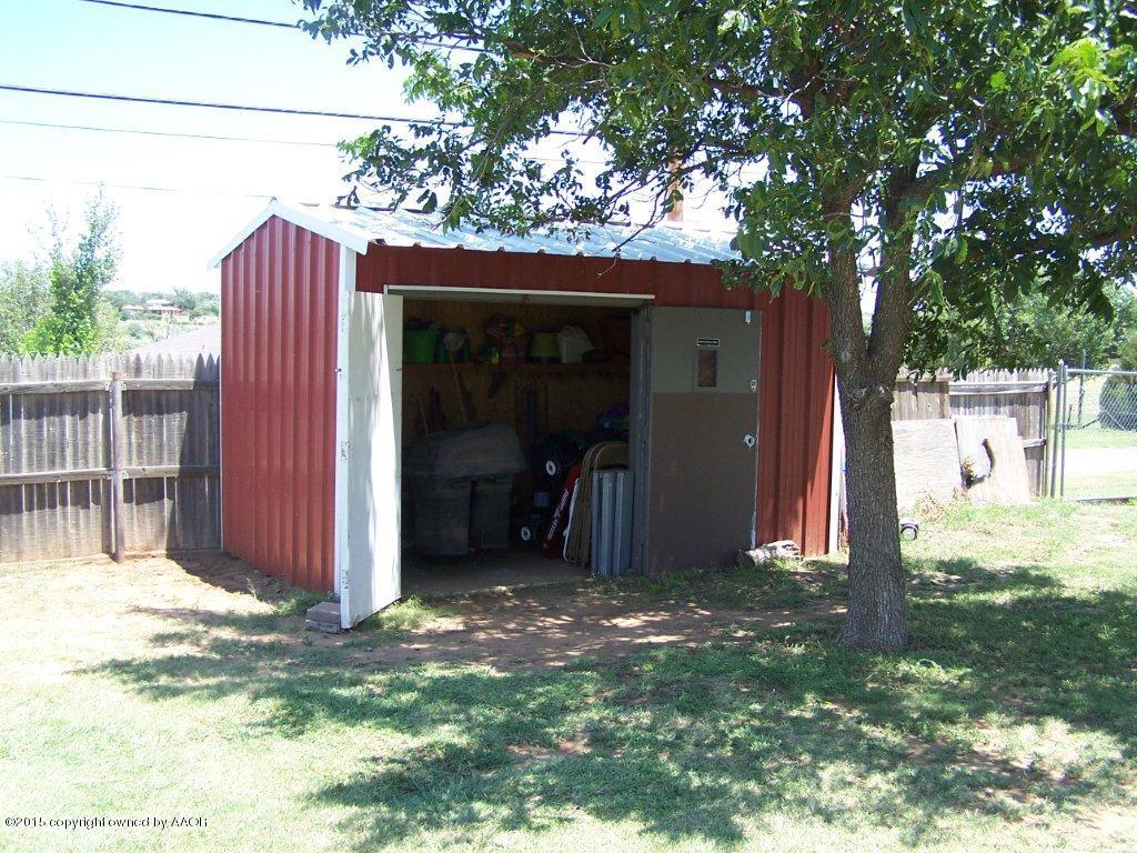 101 Rimrock Trail Amarillo, TX 79108 - Photo 29 of 33 1 of 2 out buildings