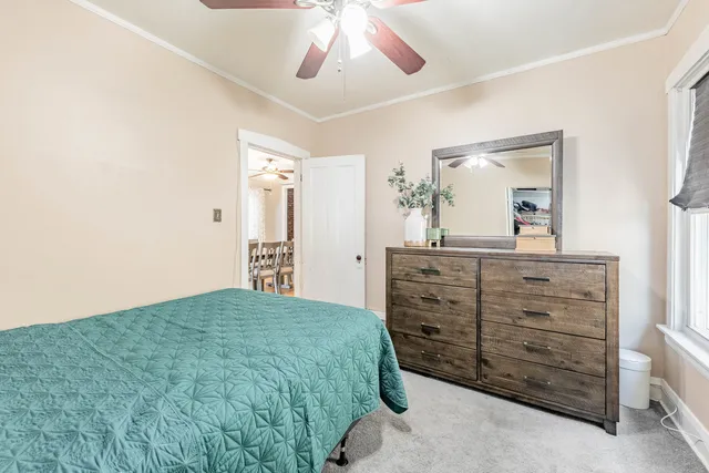 $389,900 | 5026 West Addison Street, Chicago, IL 60641