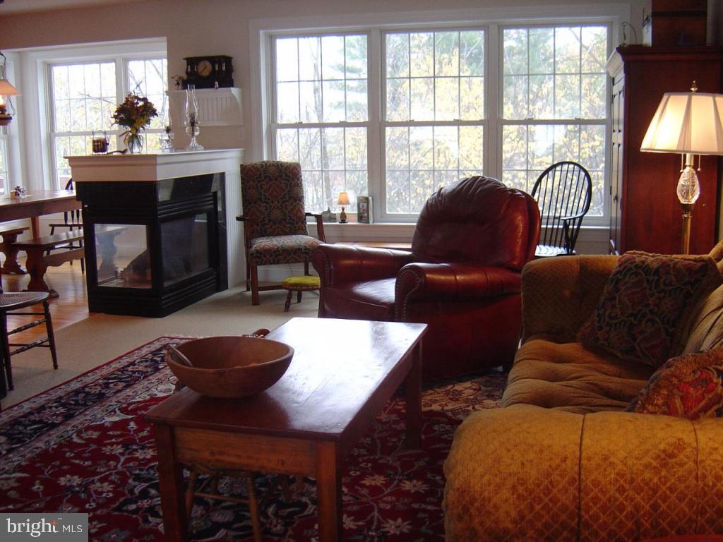 10 Carley Place Lititz, PA 17543 - Photo 2 of 14