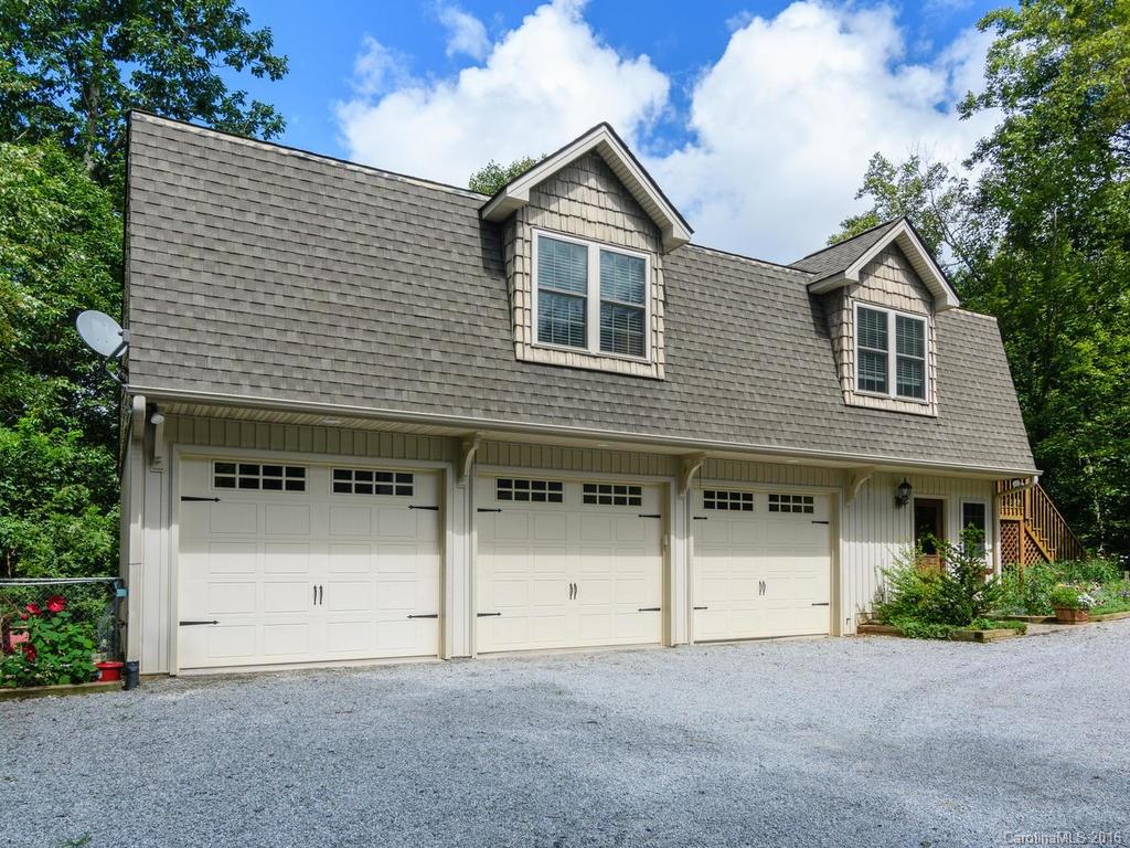 921 Burney Mountain Road Fletcher, NC 28732 - Photo 3 of 20 Gallery Image 3
