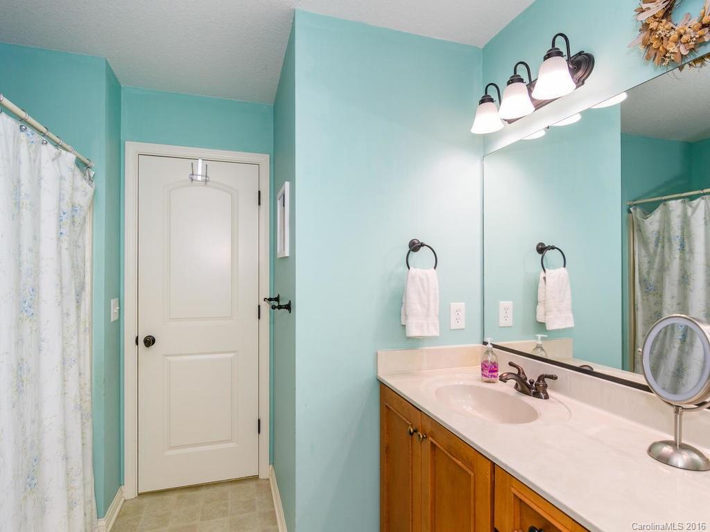 921 Burney Mountain Road Fletcher, NC 28732 - Photo 10 of 20 Gallery Image 10