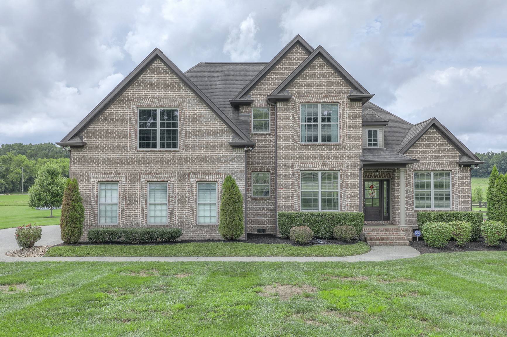 2152 Holloway Road Lebanon, TN 37090 - Photo 1 of 44 a front view of a house with a yard