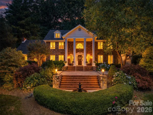 $1,495,000 | 163 Northern Lights Lane, Hendersonville, NC 28739