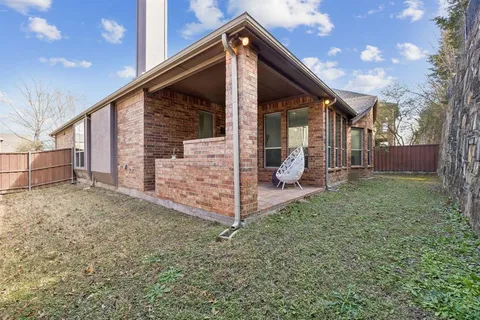 $555,000 | 2801 White Rock Creek Drive, McKinney, TX 75072