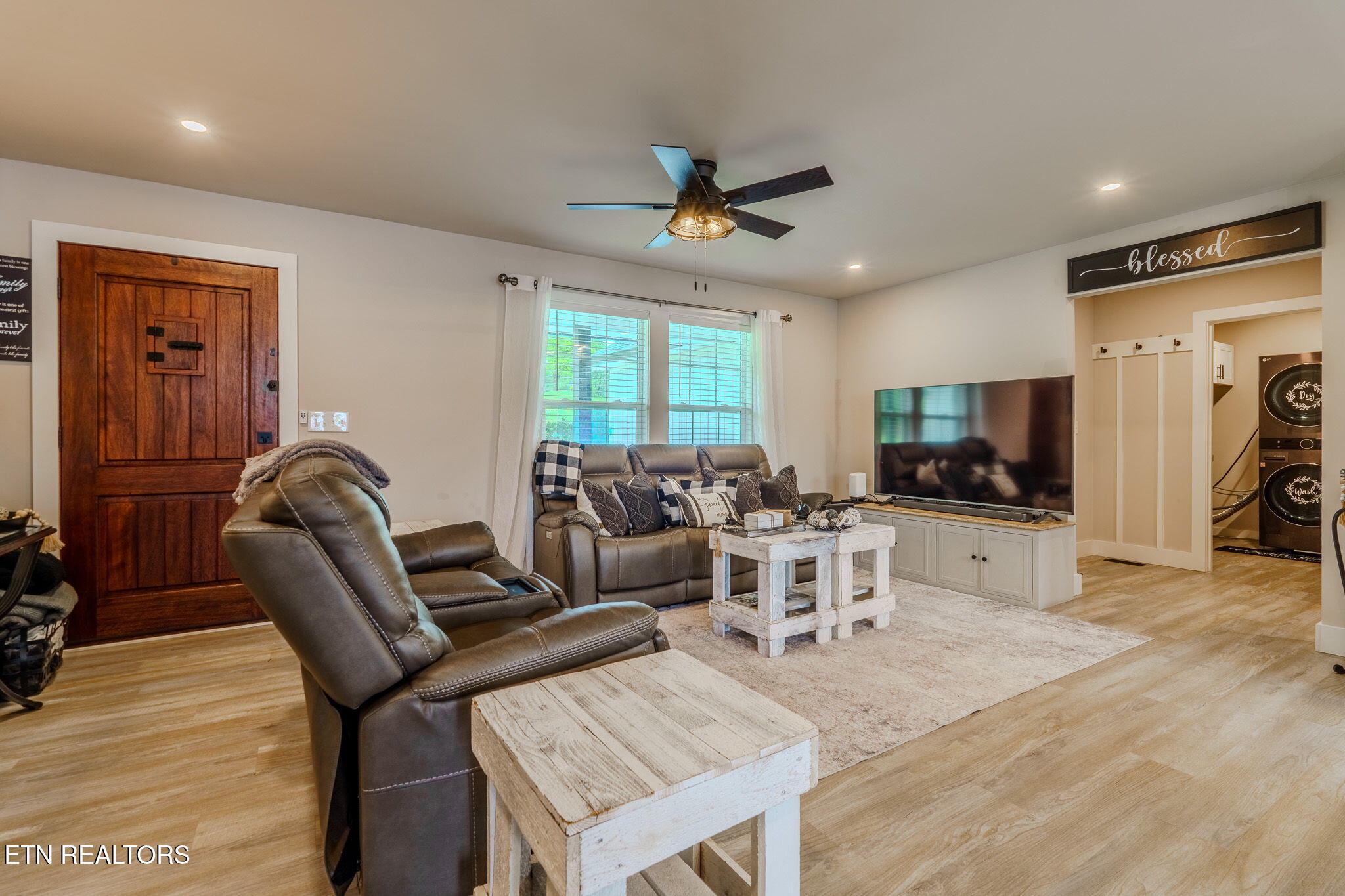 214 Morton Road La Follette, TN 37766 - Photo 4 of 37 15-web-or-mls-_DSC0709-HDR