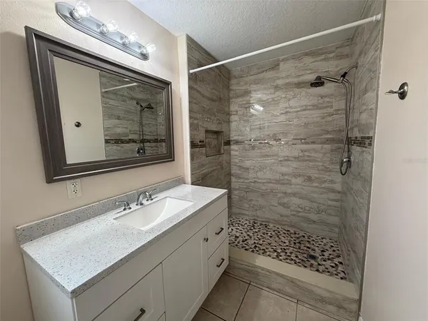 $1,950 | 972 North Fairbairn Drive, Deltona, FL 32725