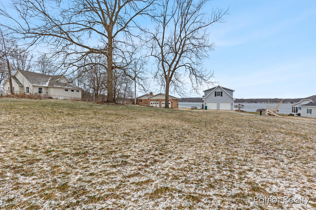 631 Harrington Road Delton, MI 49046 - Photo 27 of 33 IMG_1033