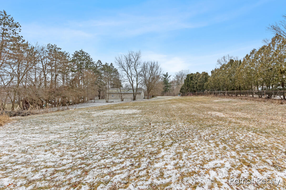 631 Harrington Road Delton, MI 49046 - Photo 28 of 33 IMG_1034