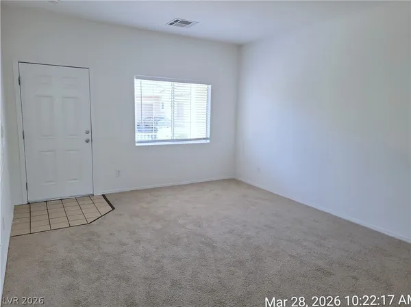 $1,750 | 10516 Soneto Creek Court, Las Vegas, NV 89129