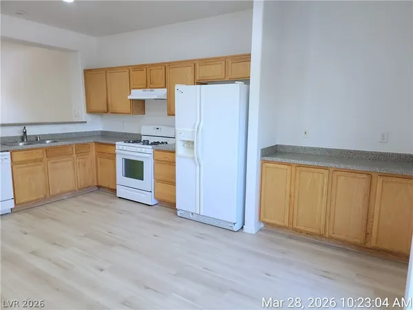 $1,750 | 10516 Soneto Creek Court, Las Vegas, NV 89129